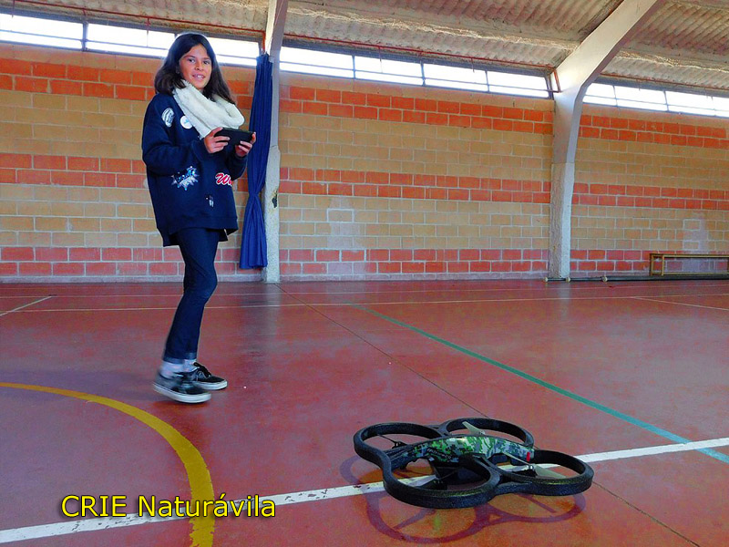 Conociendo los drones y su legislación actual en el CRIE Naturávila, convivencia 3